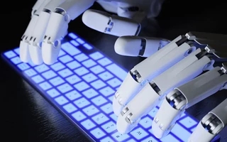 I clicked online for help, but the answers were all robots. Is this really good?
