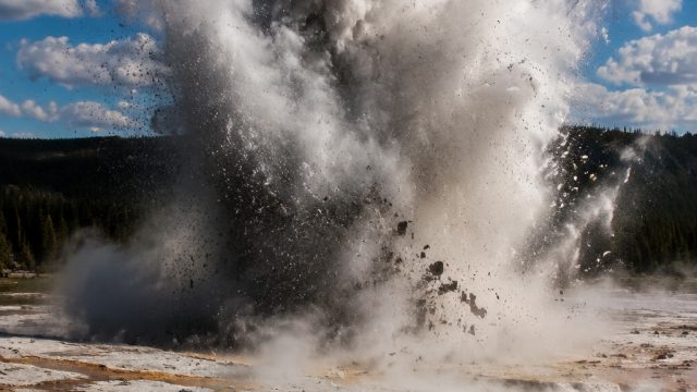 Yellowstone National Park Suffers New Hydrothermal Explosion: What You Need to Know | togel online t