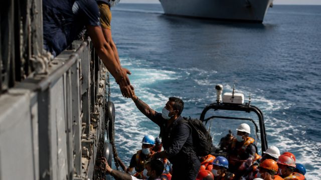 UN Launches Evacuation for Thousands of Sailors in Hormuz Crisis | sloter88, singa77, piano
